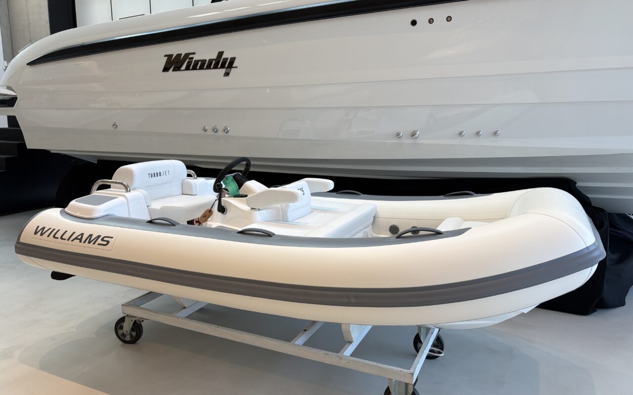 Williams Turbojet 325