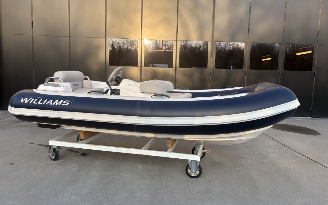 Williams Turbojet 325